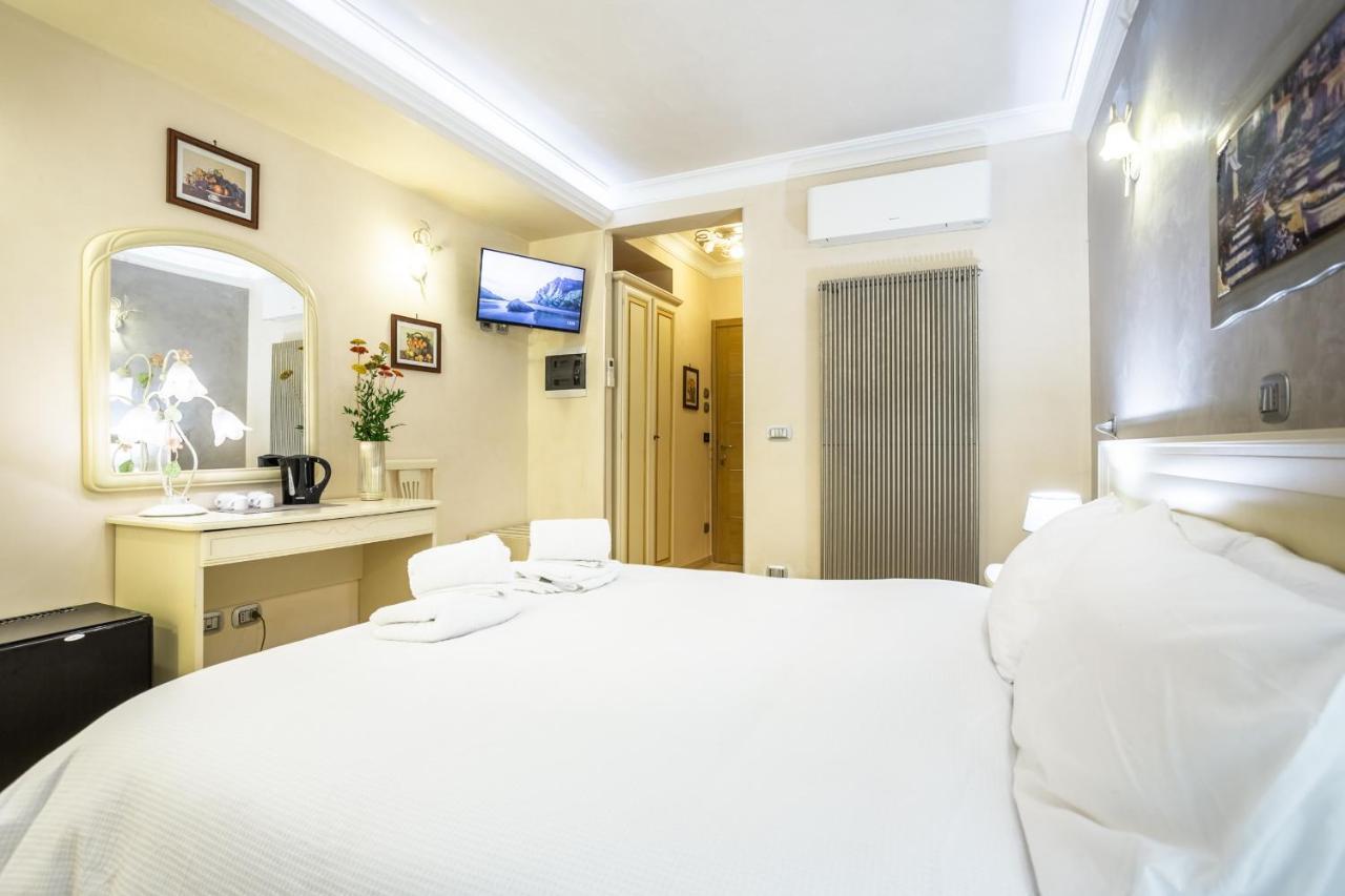 Luxury Inn Opera Рим Екстер'єр фото