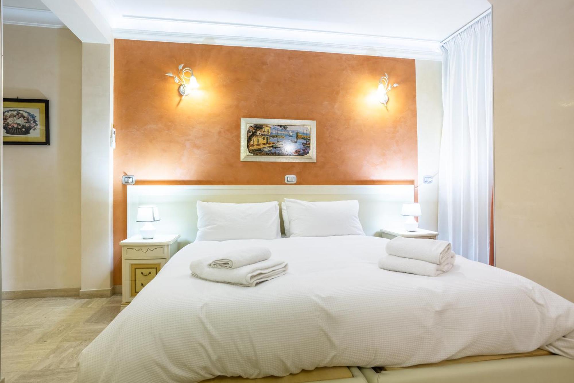 Luxury Inn Opera Рим Екстер'єр фото
